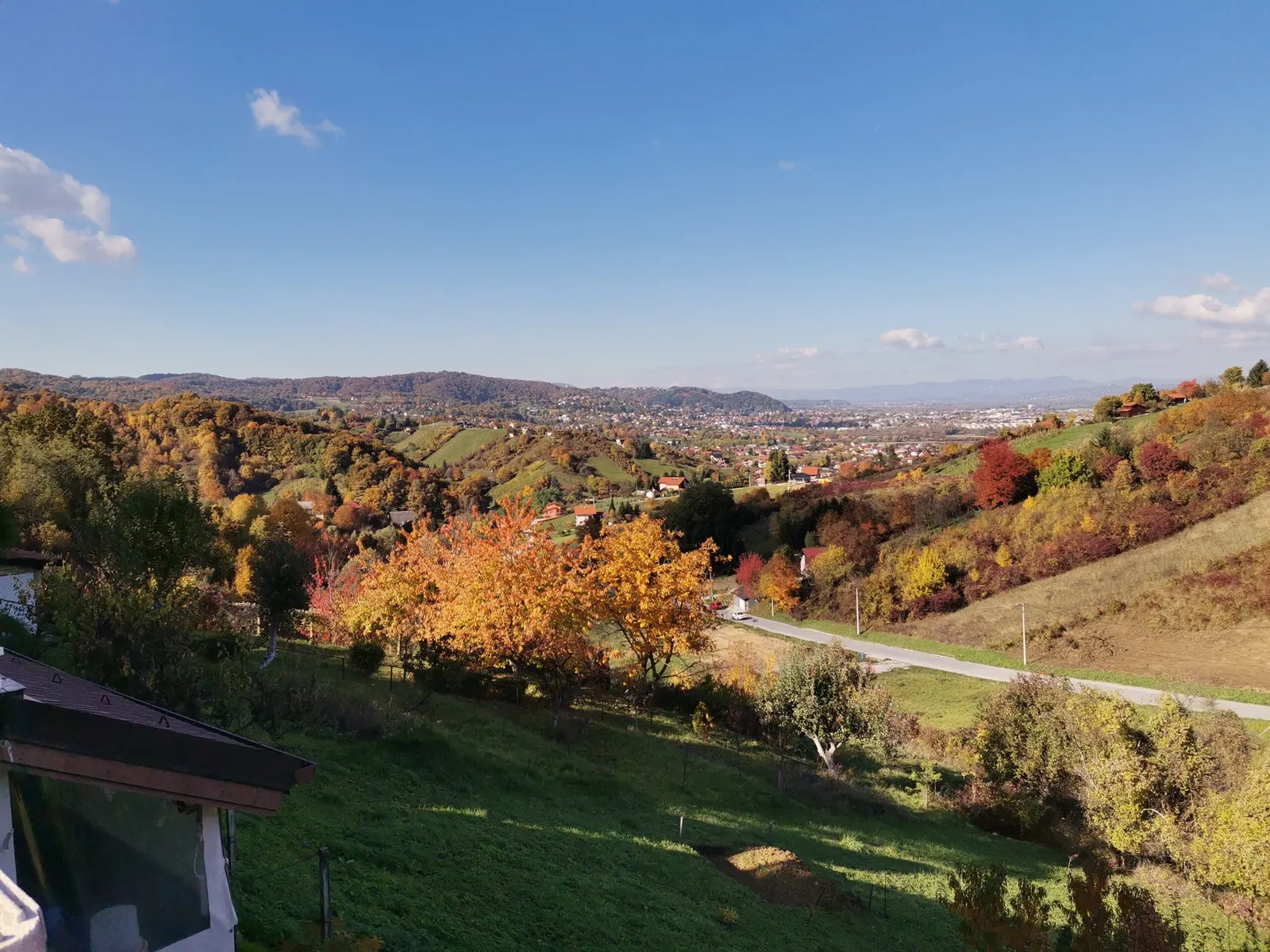 Herbstlicher Panoramablick bei Samobor